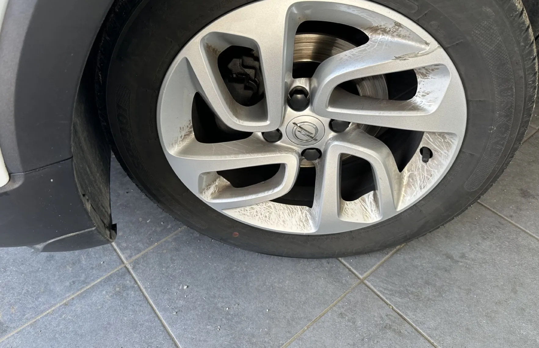 Zunanja slika - Opel Crossland X - 1.2 61KW.1 lastnik.12 mesečno jamstvo - 4