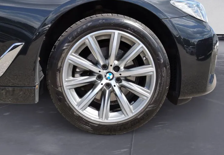 Zunanja slika - BMW Serija 5 - Touring: 520d Navi+Head Up Display+Vlečna kljuka - 4