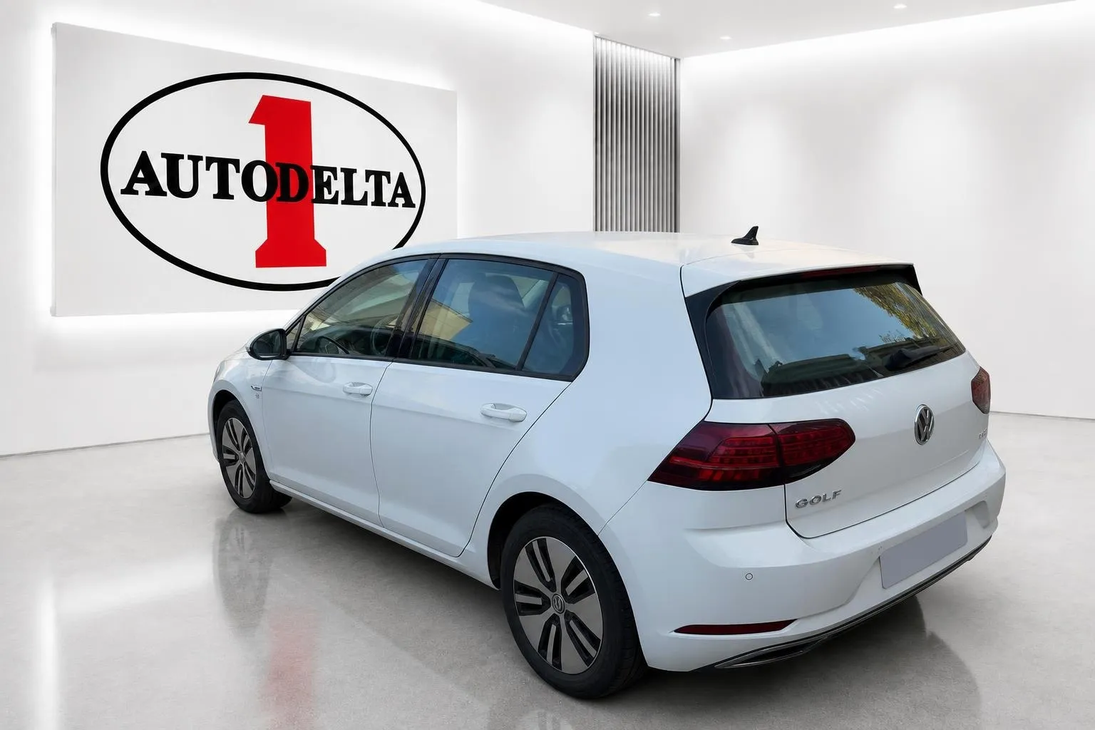 Zunanja slika - Volkswagen Golf - e- - 4