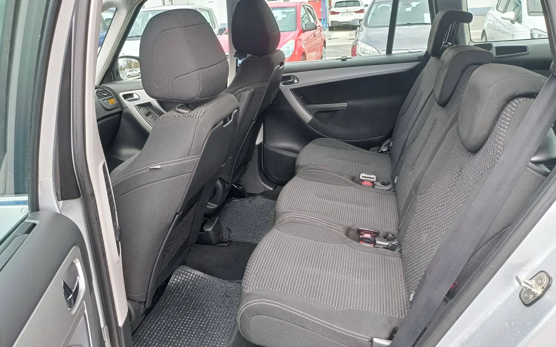 Zunanja slika - Citroën C4 - Picasso 1.6 HDI.OPR.VEL.SERVIS - 13