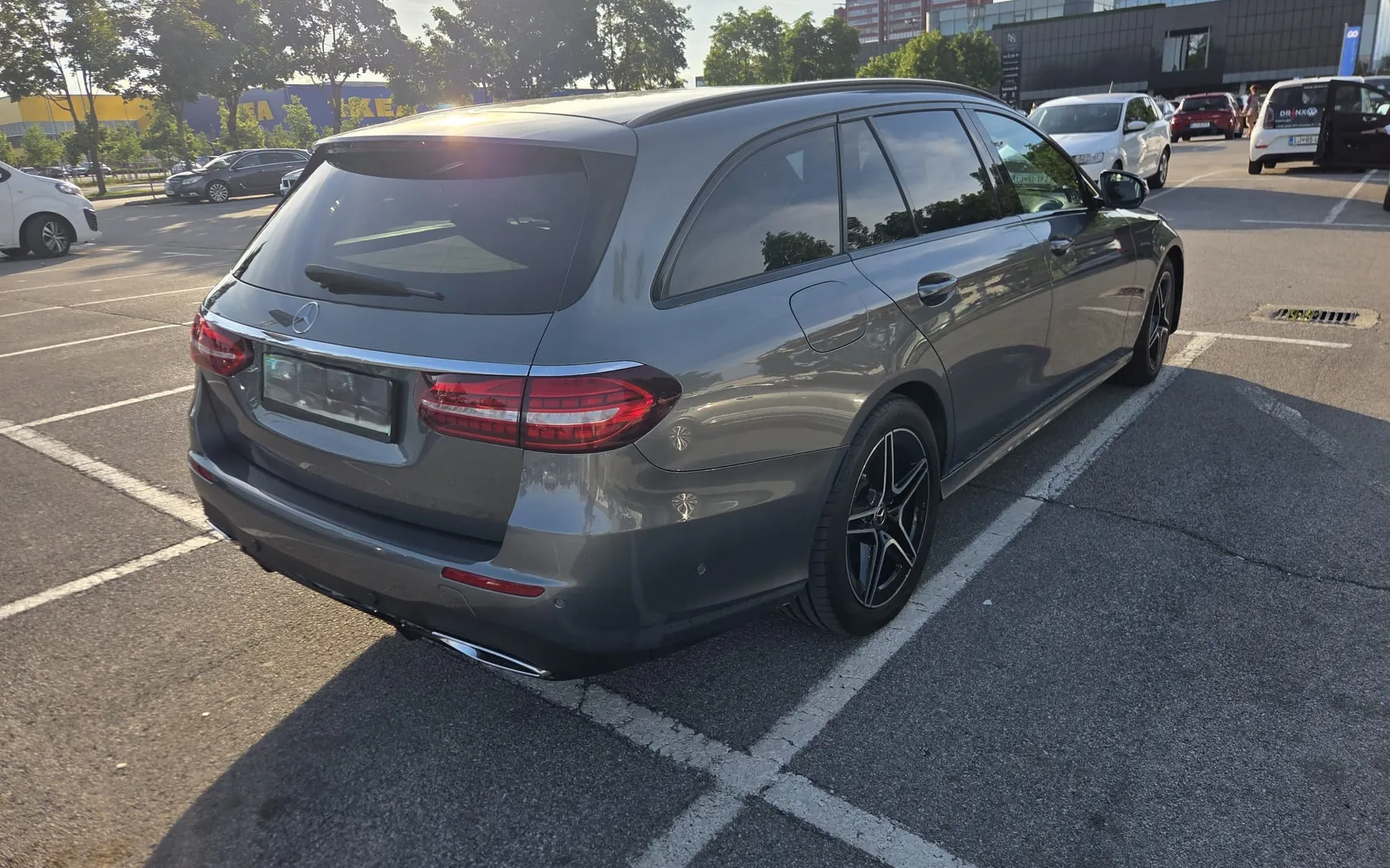 Zunanja slika - Mercedes-Benz E-Razred - E 220 d T AMG Line Avt. - 3