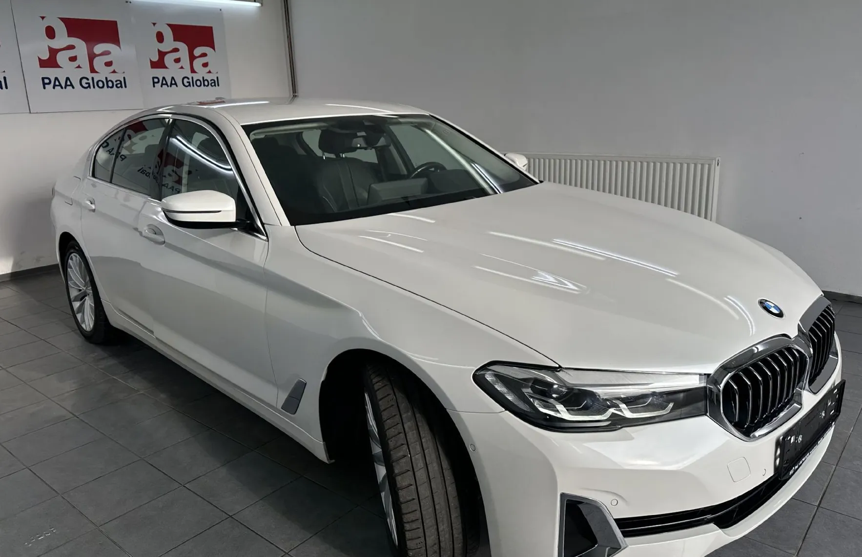 Zunanja slika - BMW Serija 5 - : 530e xDrive LUXURY.KAMERA.NAVI.USNJE.LED.ALU.4X4 - 2