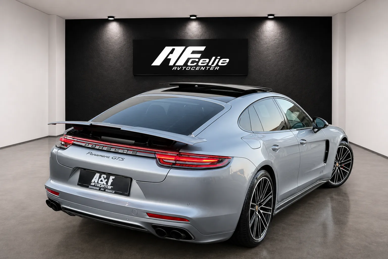 Zunanja slika - Porsche Panamera - 4.0 V8 GTS-PANORAMA-MATRIX-SOFT CLOSE-HLAJENJE- - 5