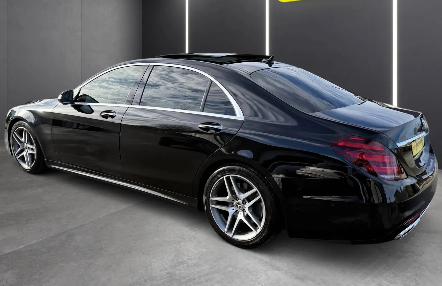 Zunanja slika - Mercedes-Benz S-Razred - 350d LONG AMG LINE MULTIBEAM 360KAM PANO PDC TOP.. - 5