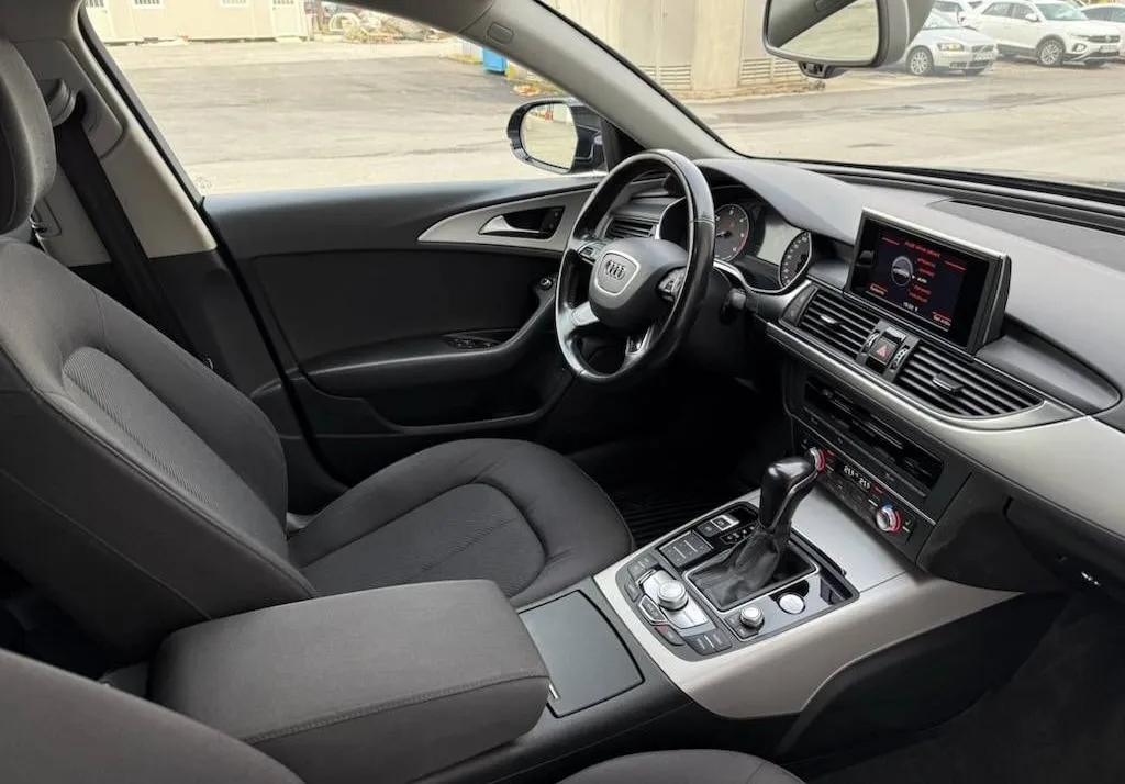Notranja slika - Audi A6 Avant - 2.0 TDI ULTRA 190PS AVT. XENON-LED-KAMERA ODLICEN - 12