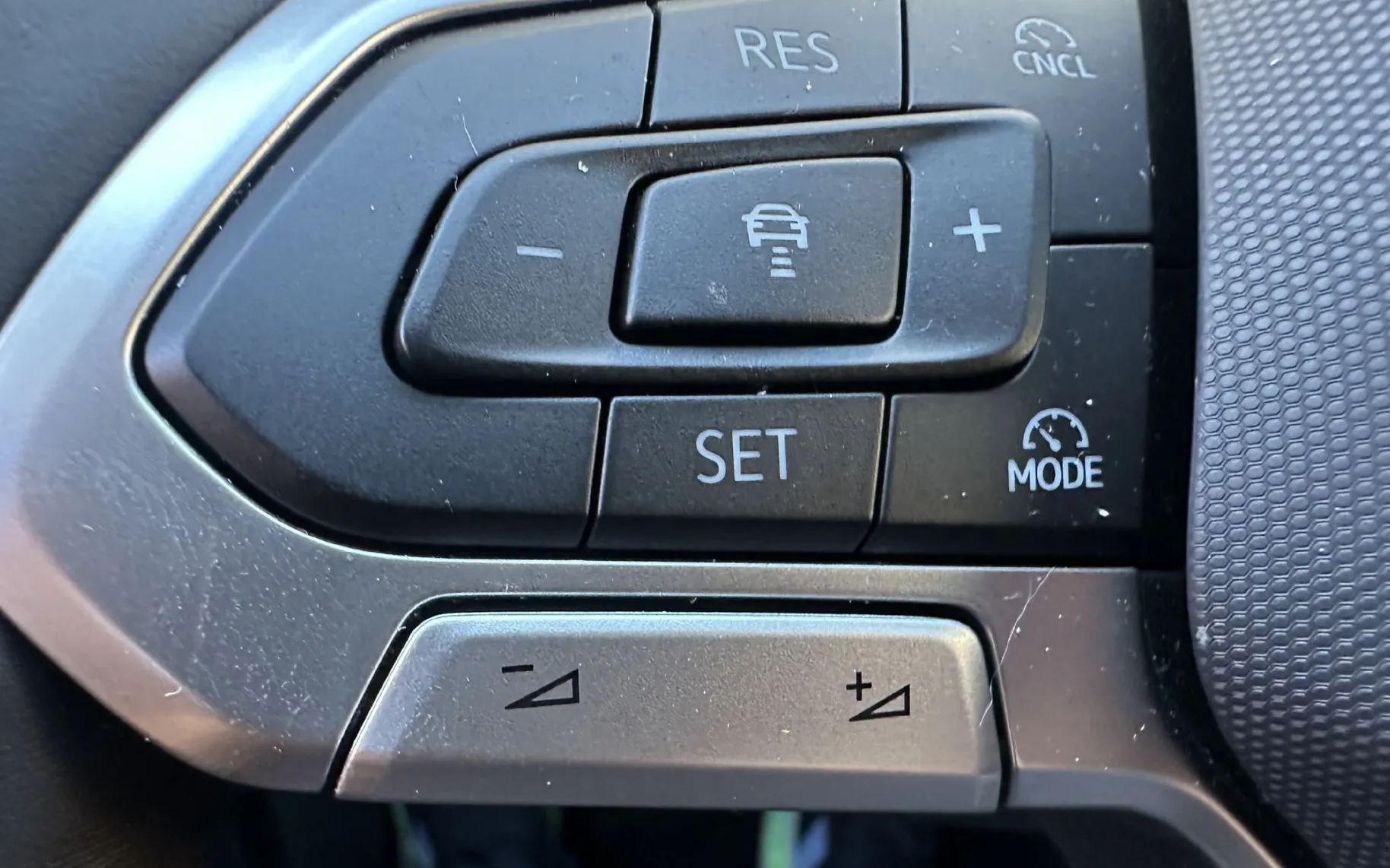 Zunanja slika - Volkswagen Tiguan - 1.5 eTSI DSGLife 96kW.NEMŠKI.KAMERA.LED.ACC.KLJUKA - 7