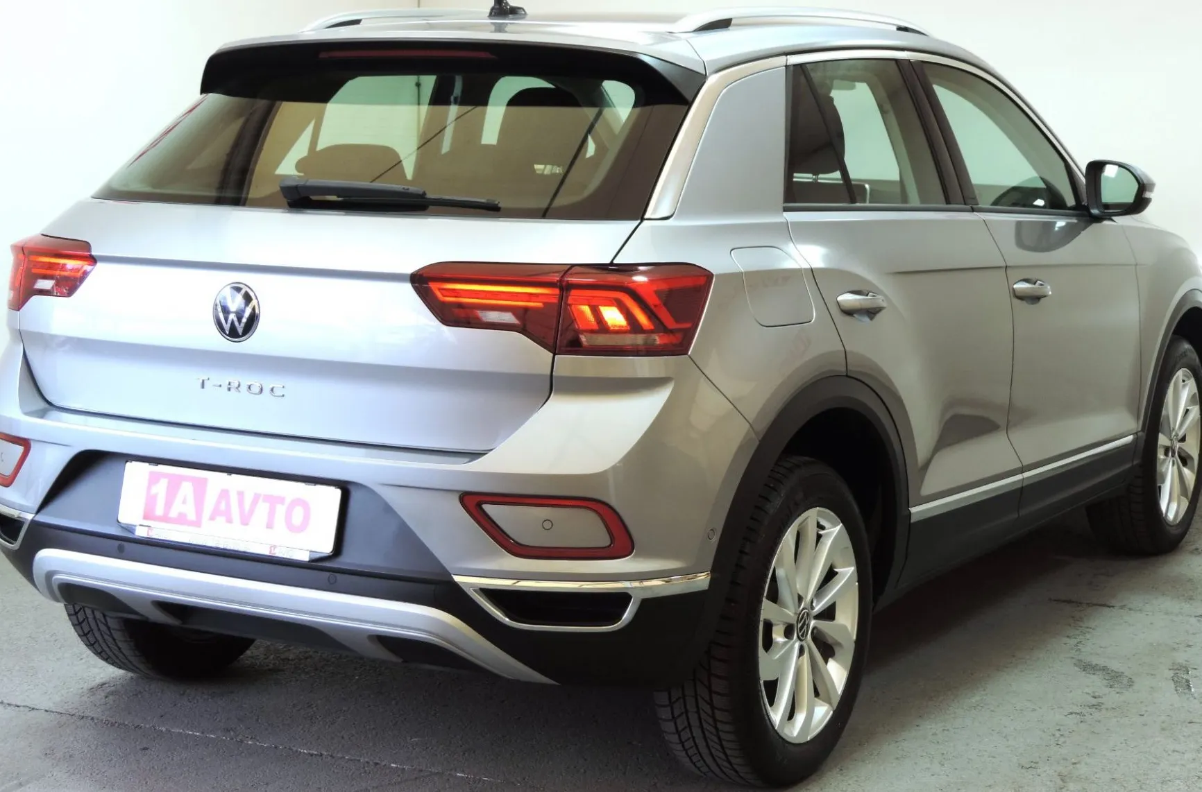 Zunanja slika - Volkswagen T-Roc - 1.5 TSI BMT Style DSG ACC-LED-KAMERA - 5