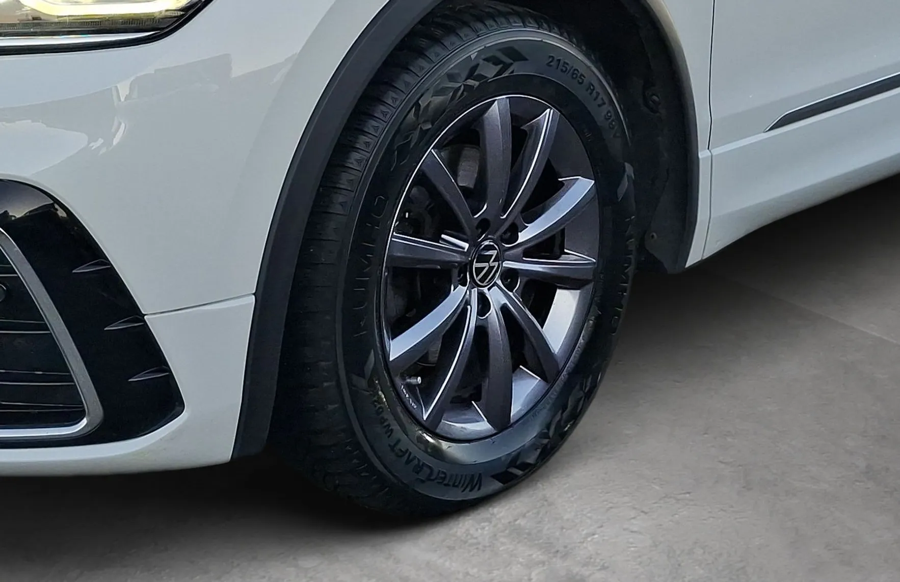 Zunanja slika - VW Tiguan - 2.0 TDI SCR BMT R-Line 110kW - 6