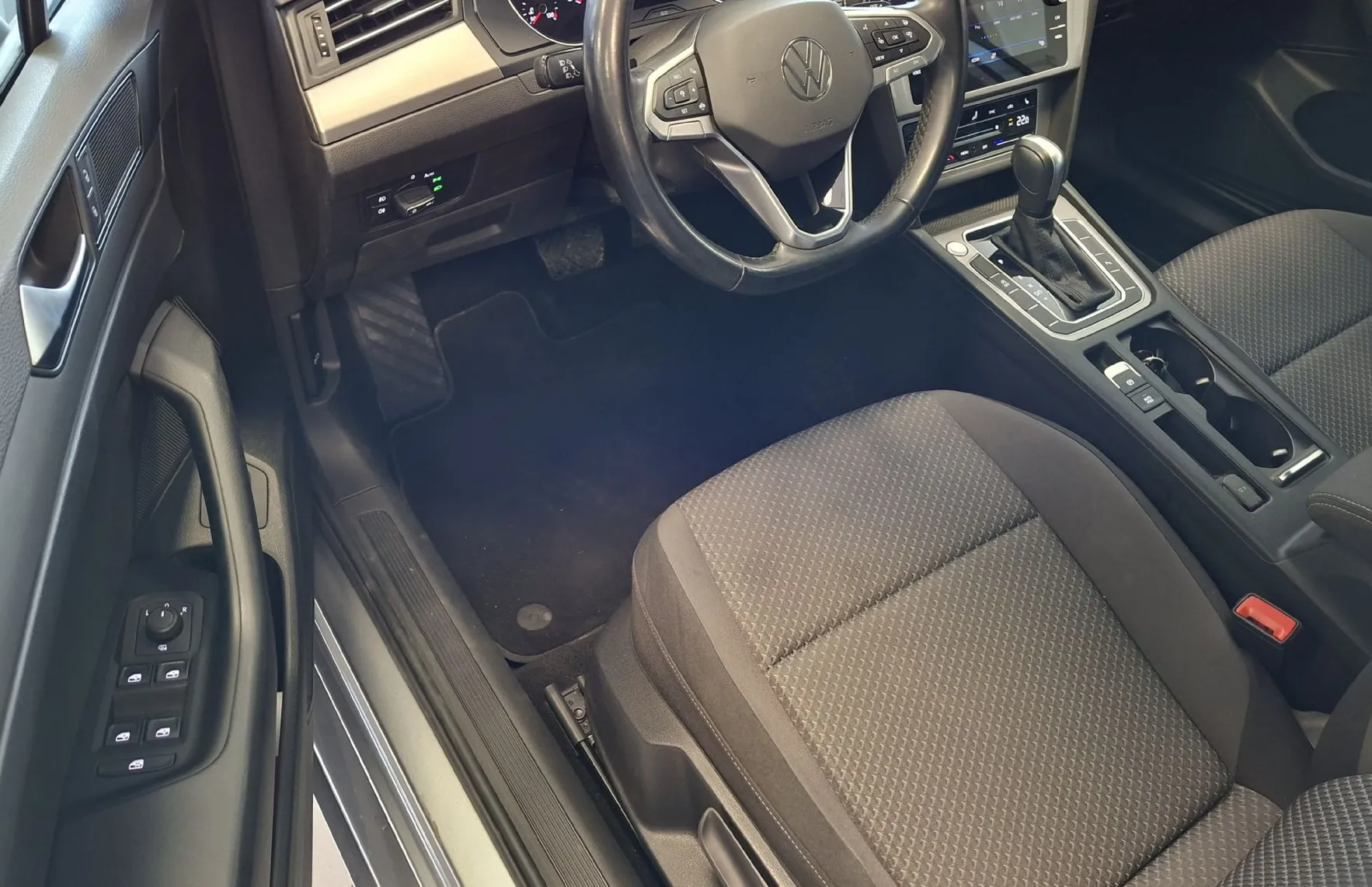 Zunanja slika - VW Passat - Variant 2.0 TDI BMT SCR BASIS avt. 110kW - 14