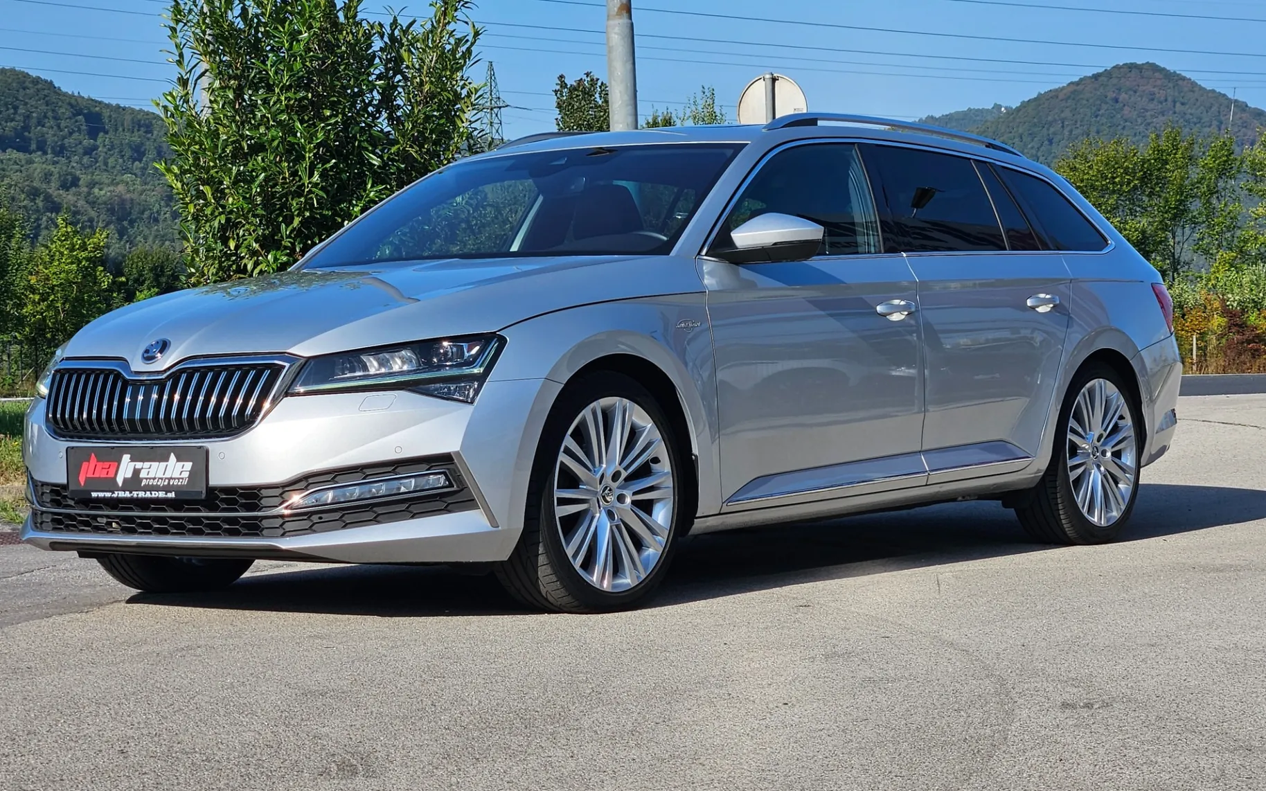 Zunanja slika - Škoda Superb - Combi 2,0 TDI L&K DSG - 3