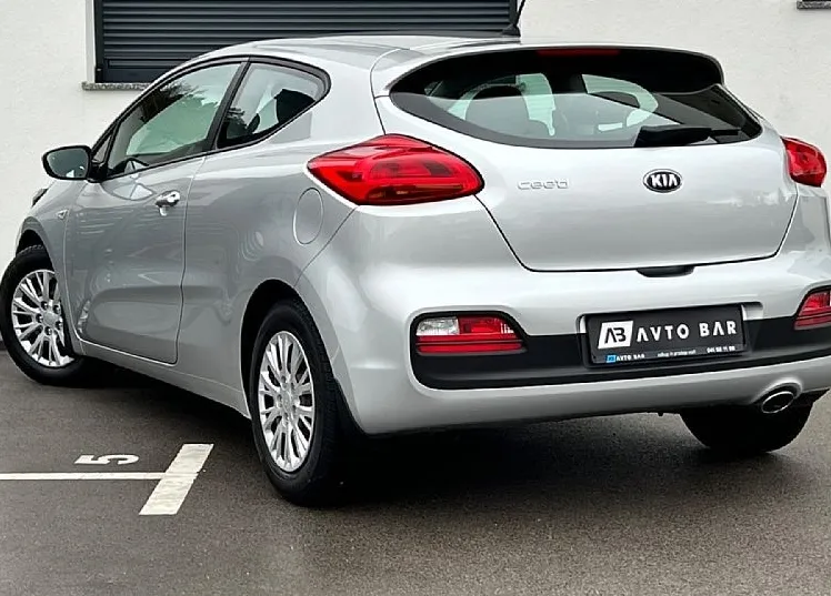 Zunanja slika - KIA Pro_Ceed - 1.4 CVVT+SLO+SAMO 97.888km+USB - 8