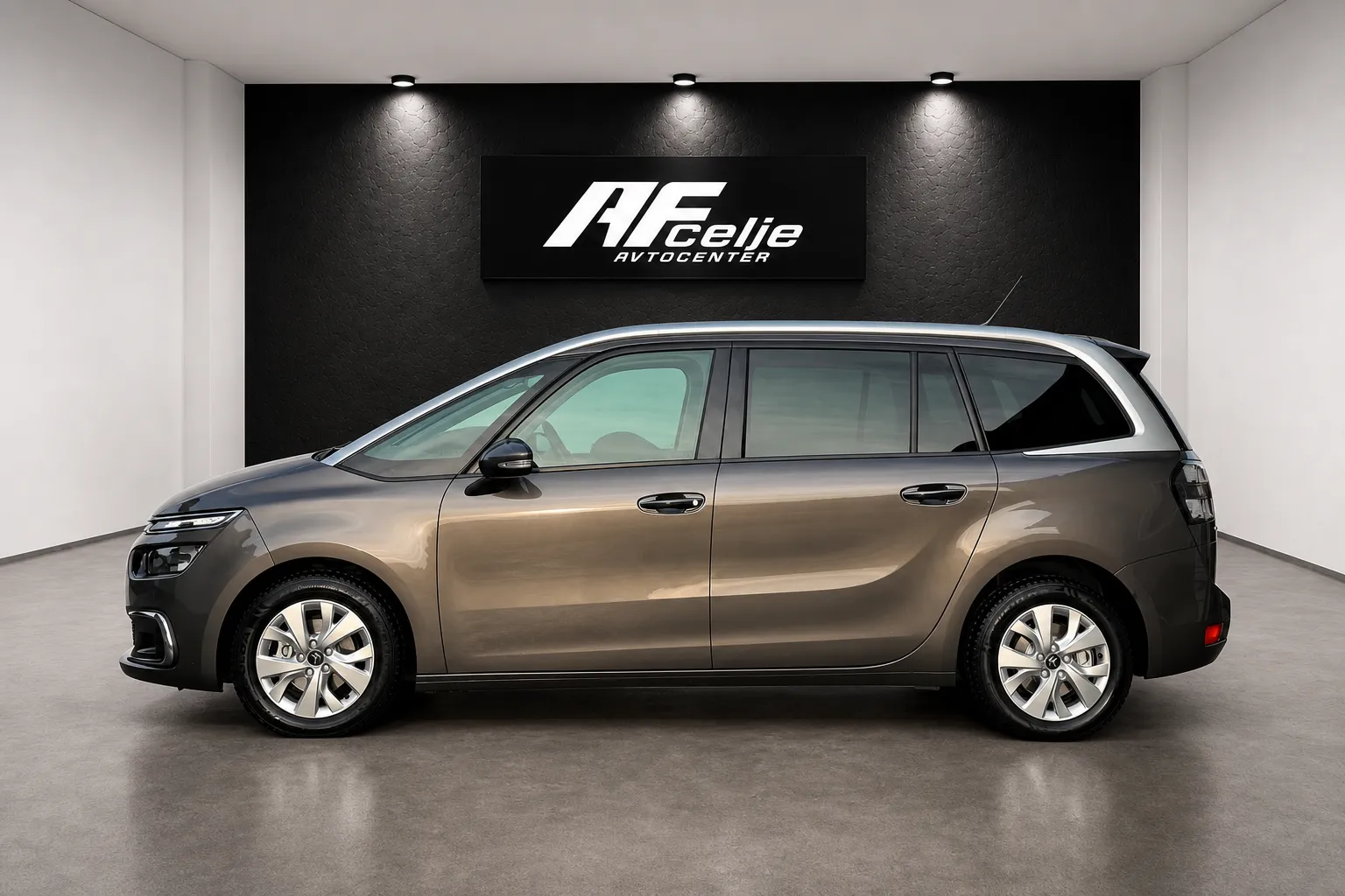 Zunanja slika - Citroën C4 Grand Picasso - 1.6 HDI-LED-NAVI-122.000km-LIZING ZA TUJCE-KEYLE - 6