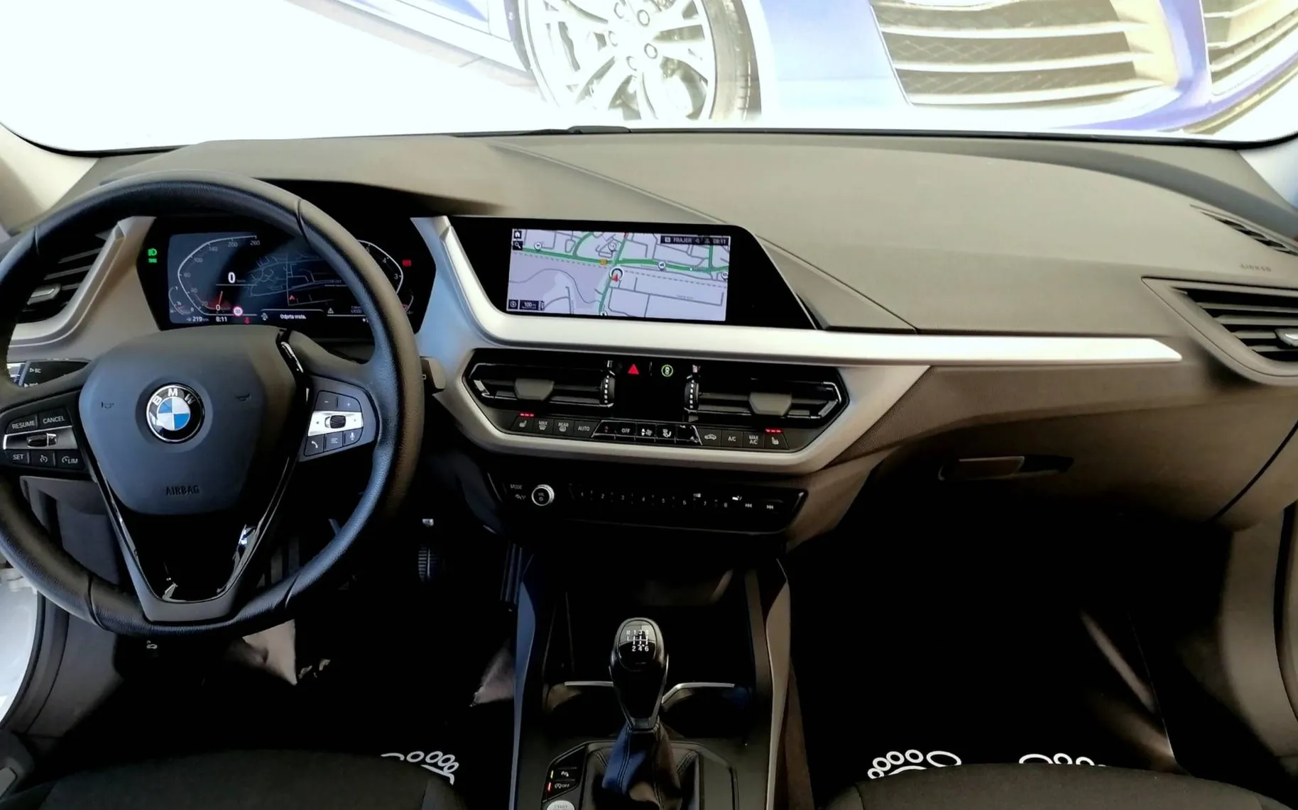 Zunanja slika - BMW serija 1: - 116i  FULL LED VIRTUAL PDC ALU PERLA BELA KOT-NOV - 6