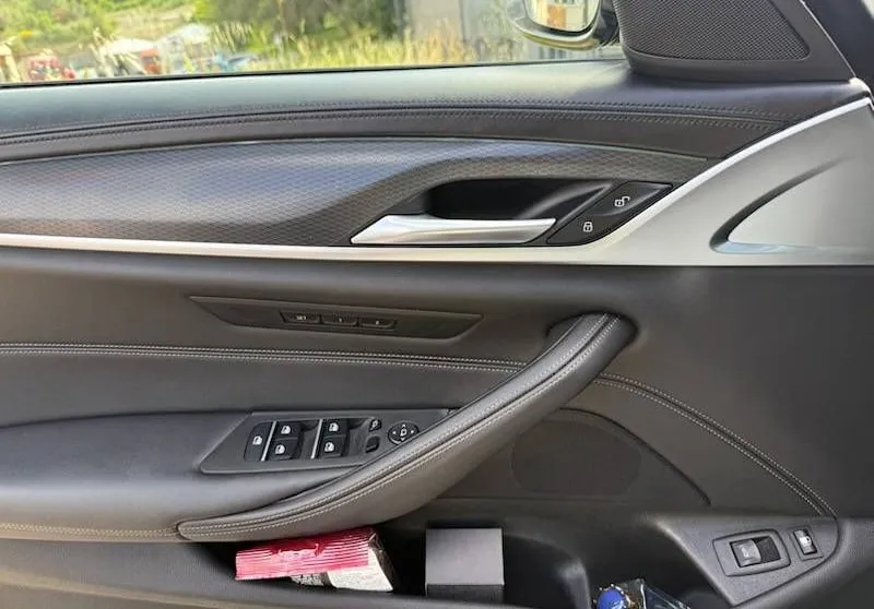 Zunanja slika - BMW serija 5 Touring: - 530e xDrive M VELIKO OPREME - 5
