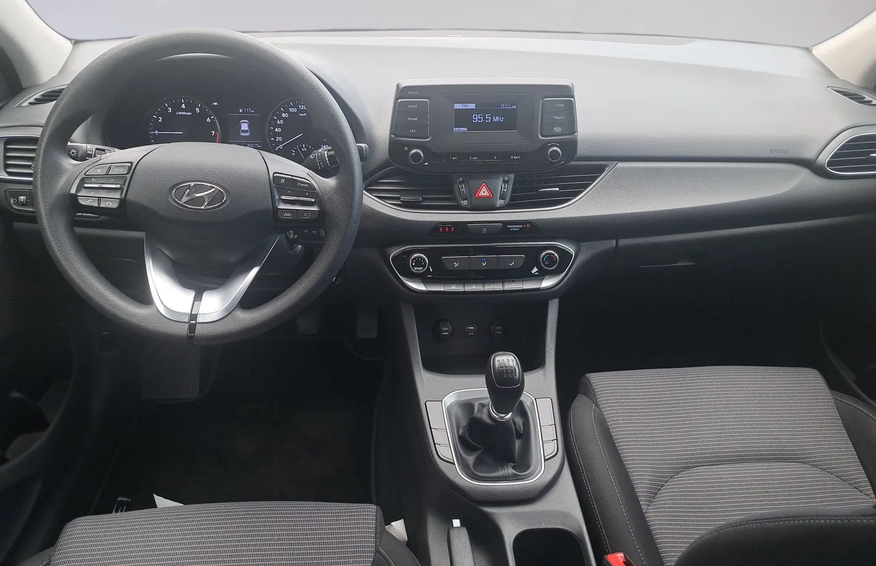 Zunanja slika - Hyundai i30 - 1.5 MPI 110 TREND - 10