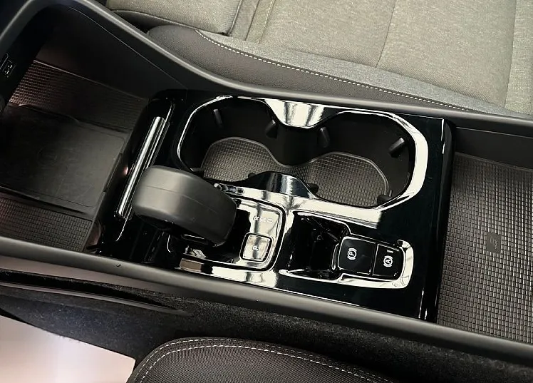 Zunanja slika - Volvo XC40 - T5 Plus Bright Recharge AT FWD - 11