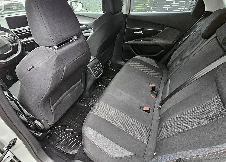 Zunanja slika - Peugeot 3008 - 1.5 HDI- Allure- S S- ACC- ODLIČEN- Kredit brez po - 4