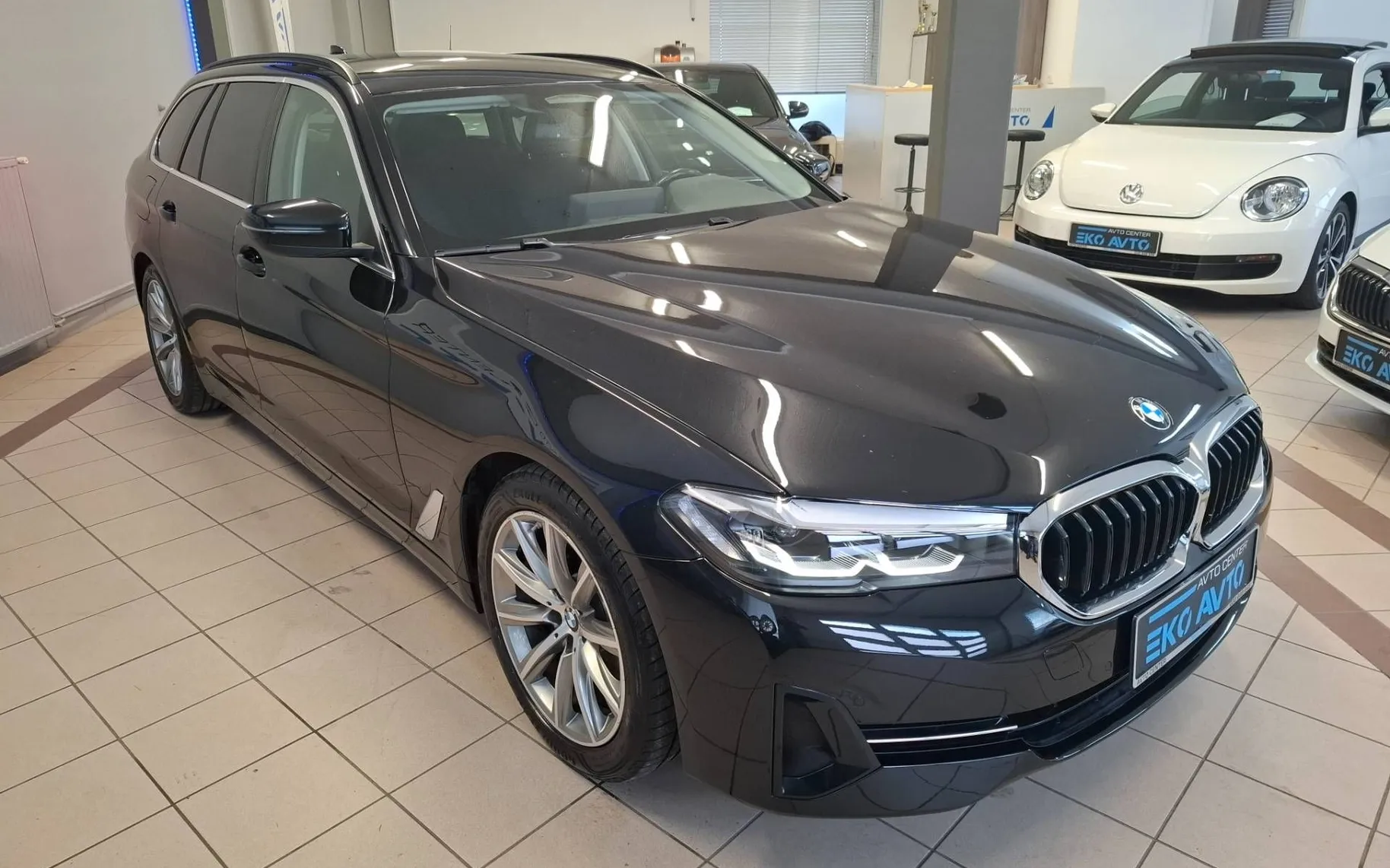 Zunanja slika - BMW serija 5 Touring: - 520d xDrive Touring Avt. VIRTUAL-LED-VELIKA NAVI- - 2