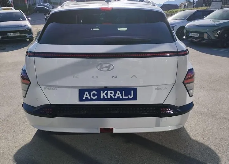 Zunanja slika - Hyundai Kona - 65kWh PREMIUM - TOPLOTNA ČRPALKA - 5