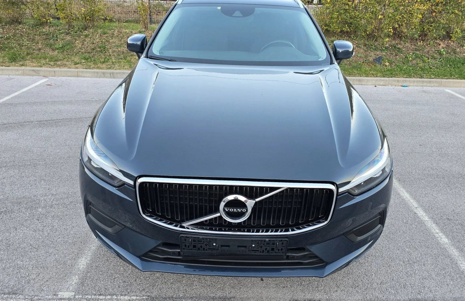 Zunanja slika - Volvo XC60 - B4P Momentum Aut - 2