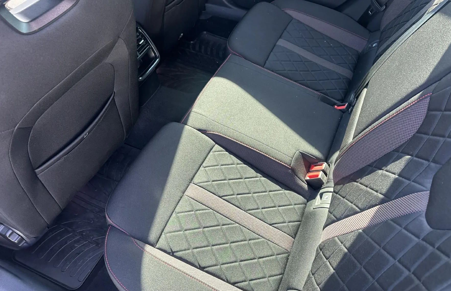 Zunanja slika - Škoda Octavia - 2.0 TSI RS 245 DSG.KAMERA.LED.KLJUKA.SLOVENSKI - 5