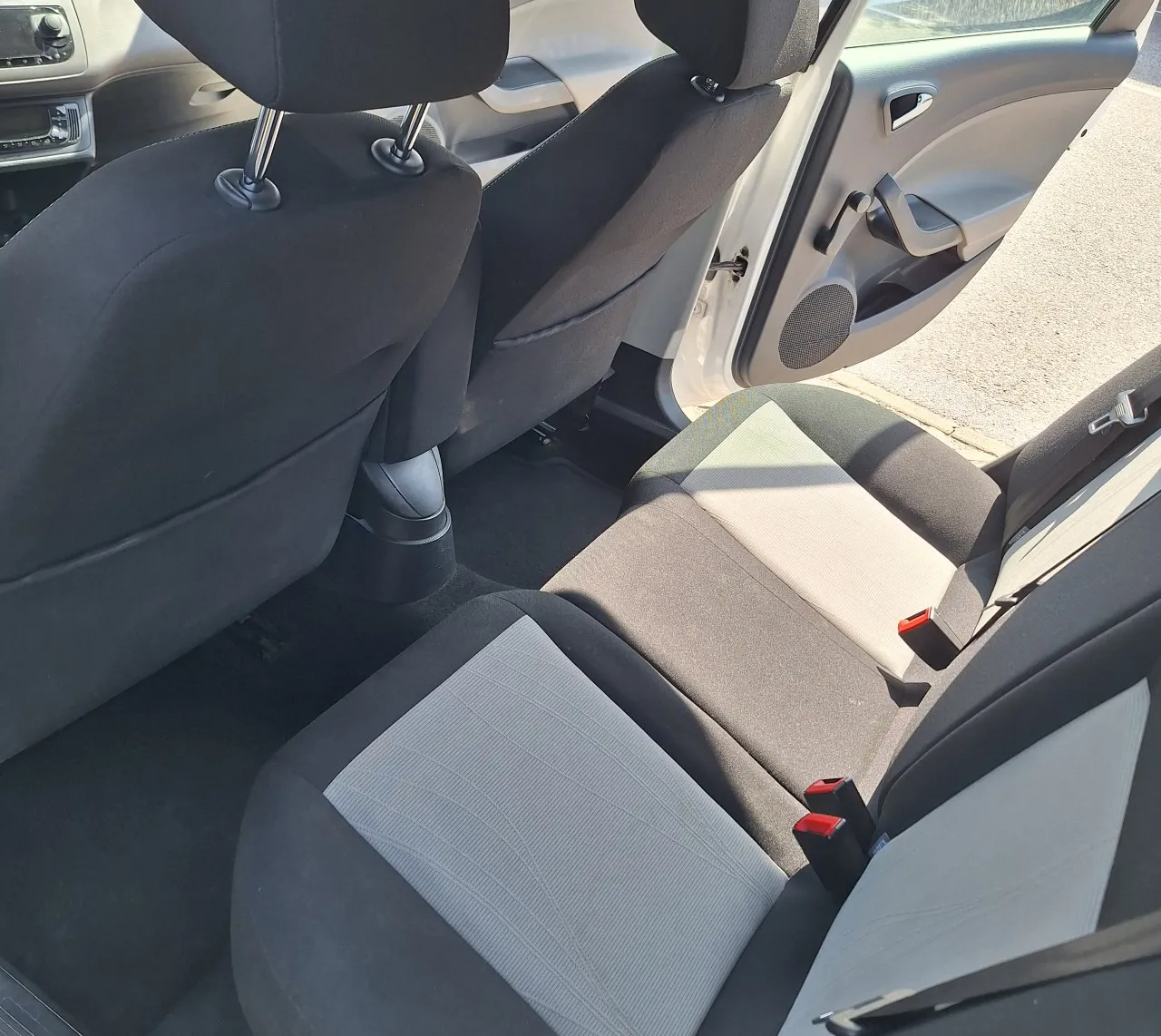 Notranja slika - Seat Ibiza - ST 1,4 16V Style - 9