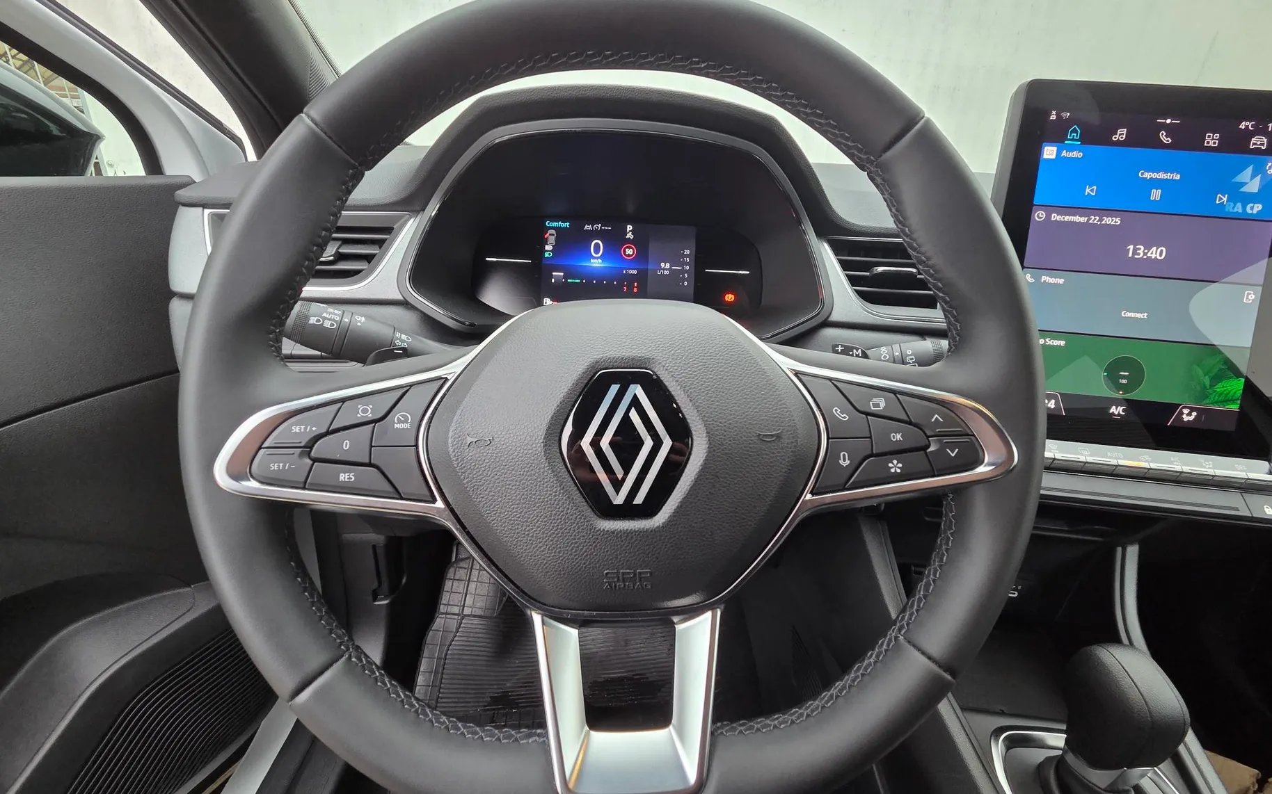Zunanja slika - Renault Captur - Techno TCe140 Avtomatik+Navi Park+Zimske gume - 9