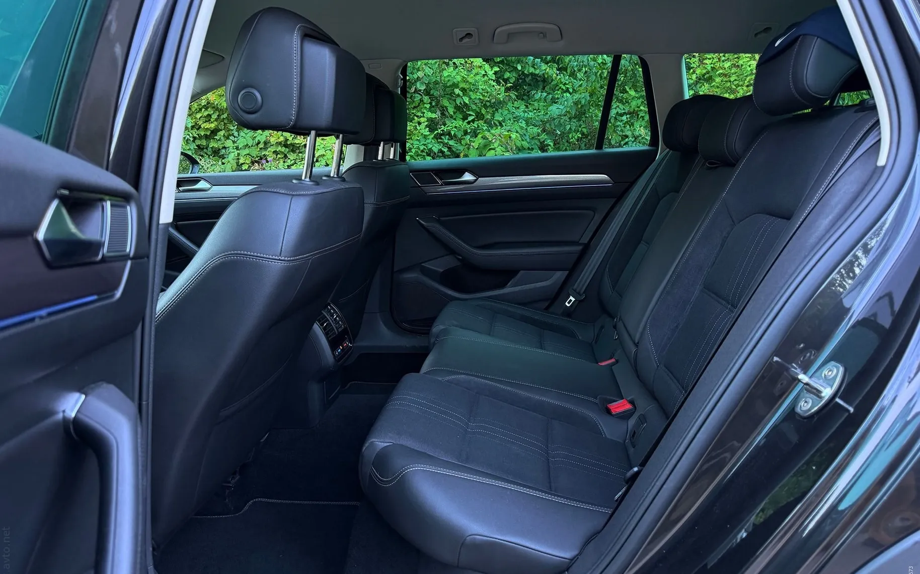 Notranja slika - Volkswagen Passat Alltrack - 4motion 2.0 TDI DSG|MATRIX|ACC|KLJUKA|19COL|KAMERA - 12