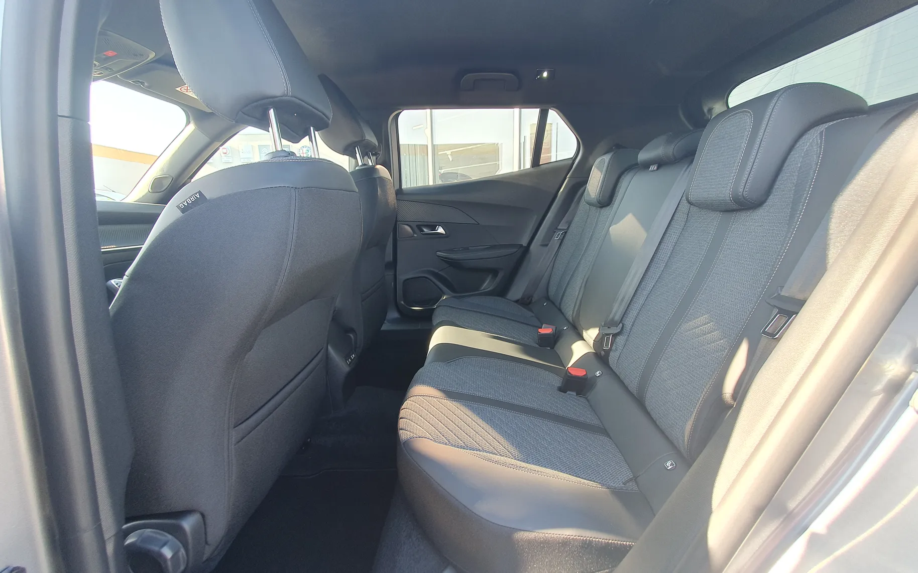 Zunanja slika - Peugeot 2008 - Allure PureTech 100 - AKCIJAAAAAAAAAAAAAAAAAAAAAAA - 6