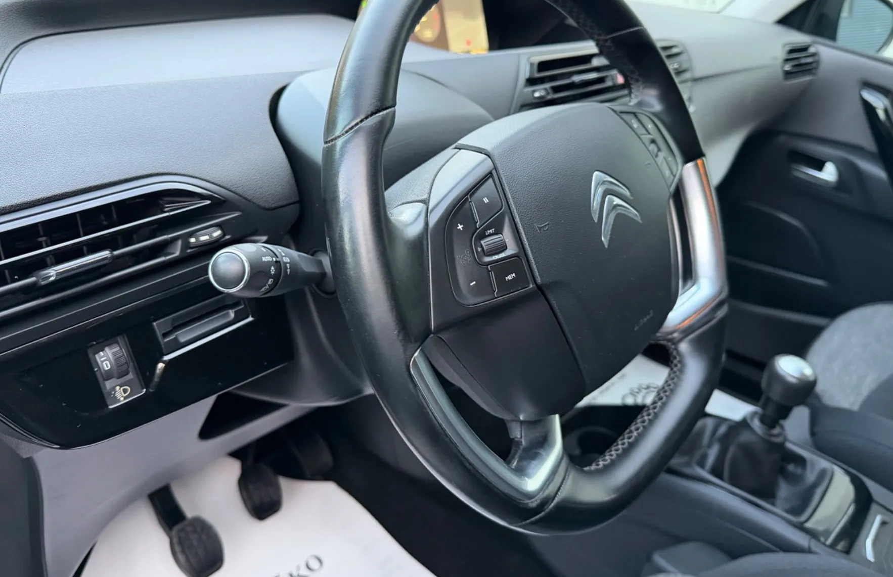 Zunanja slika - Citroën C4 Grand Picasso - 2.0HDi 150PS Shine SLO 1.LASTNIK 7SEDEŽEV PRIKLO - 16