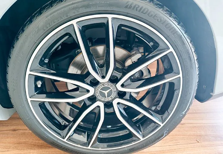 Zunanja slika - Mercedes-Benz CLA-Razred - 200 AMG PRO ALPINE BLACK-KAM-DAB-19 COL-LED-VIDEO - 4