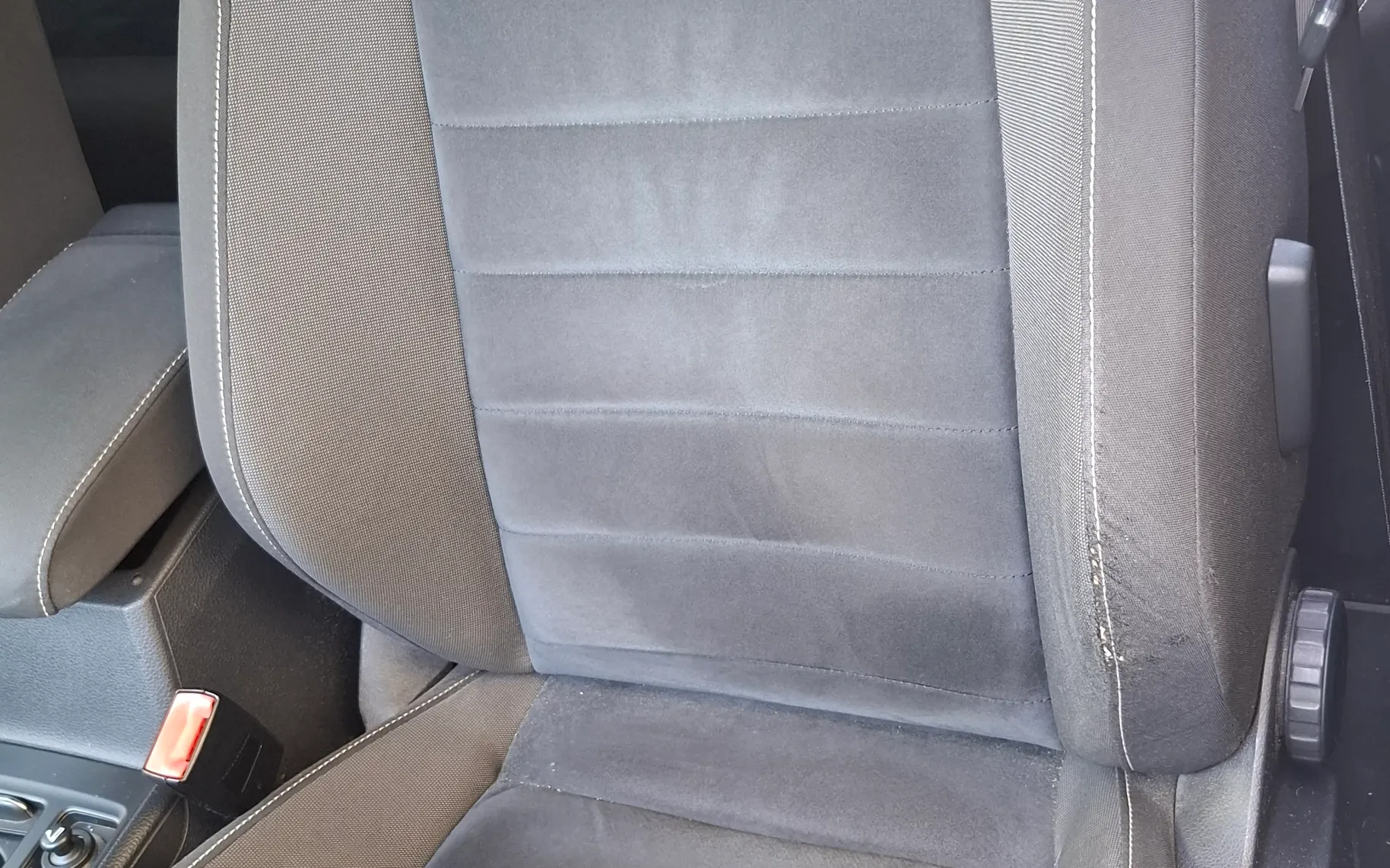 Notranja slika - VW Golf - Variant 1,6 TDI BMT Highline - 8