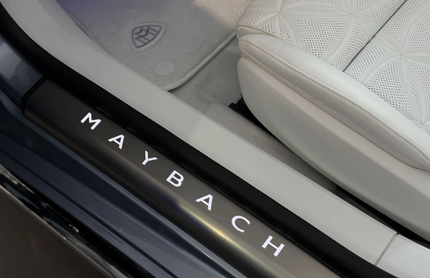 Zunanja slika - Mercedes-Benz SL-Razred - 680 MAYBACH- LIMITED EDITION - 10