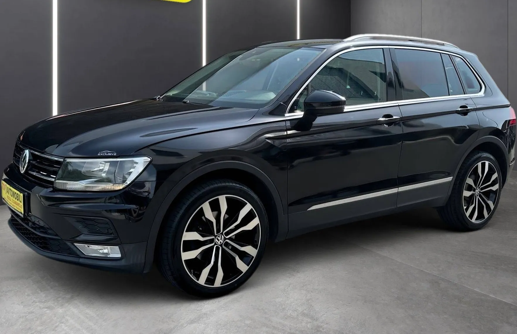 Zunanja slika - VW Tiguan - 2.0 TDI 20COL R-LINE LED NAVI PDC RADARSKI TEM T - 3