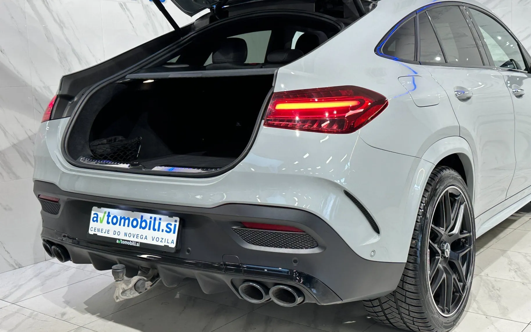 Notranja slika - Mercedes-Benz GLE coupe - AMG 53 4M+ |Pano|Webasto|AIR|SoftC|Masaža|Hlaj|HUD - 7