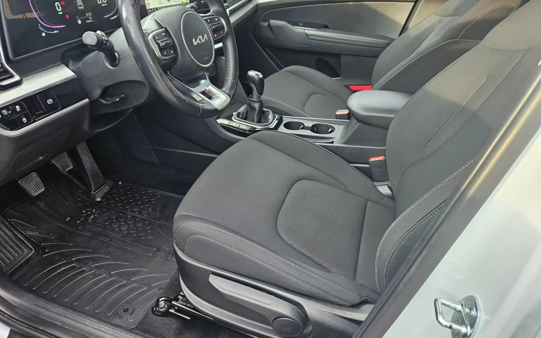 Notranja slika - KIA Sportage - 2WD 1.6 T-GDI LX Fresh 1.LASTNIK SLO VIRTUAL KAMER - 10