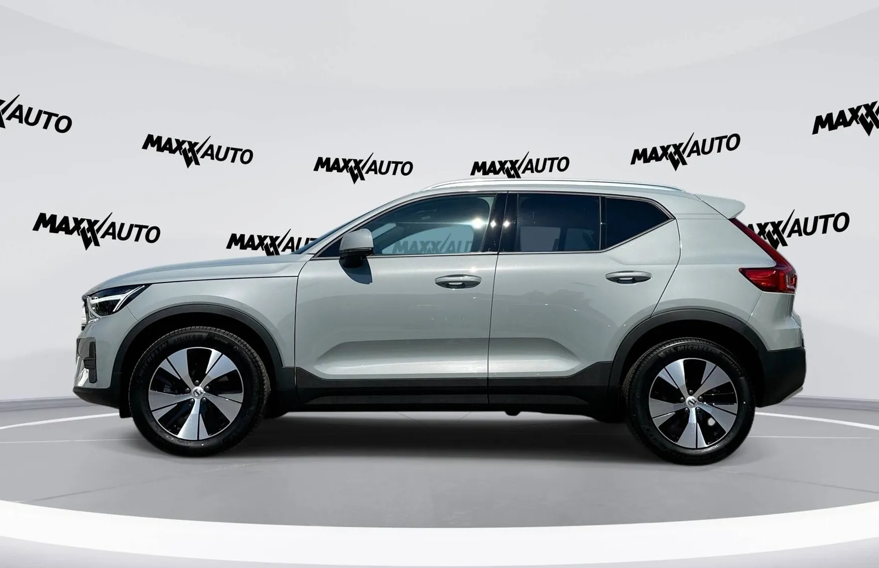 Zunanja slika - Volvo XC40 - B3P Core Avt. - 8