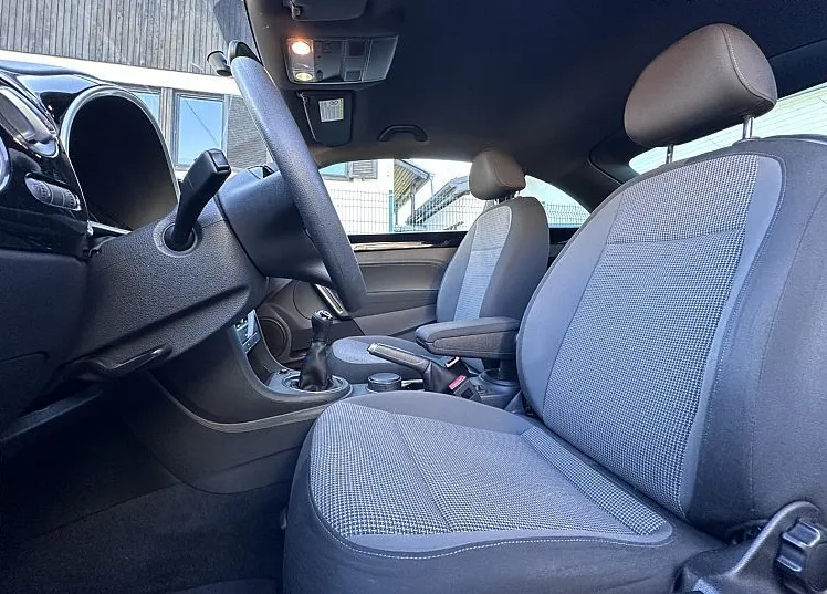 Zunanja slika - Volkswagen Beetle - 1.2 TSI BMT Design °VELIKI SERVIS PRI 180.171 KM° - 5