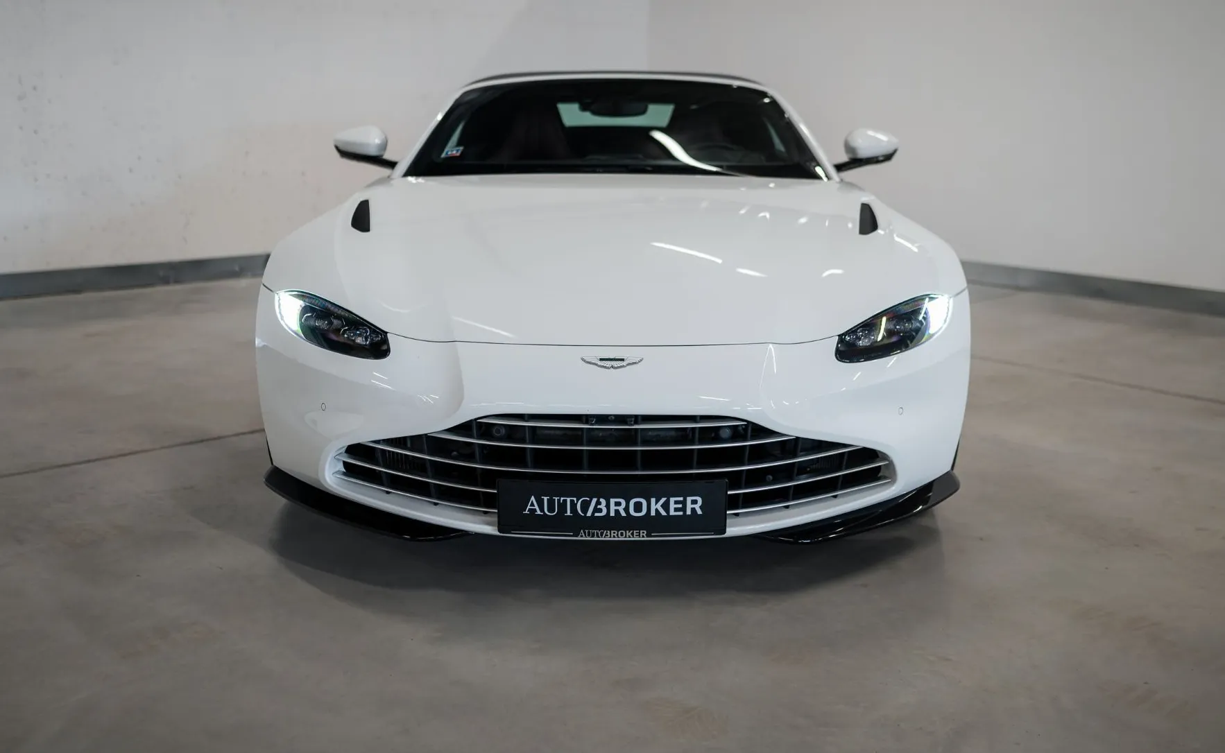 Zunanja slika - Aston Martin Vantage - Roadster Boris - 2