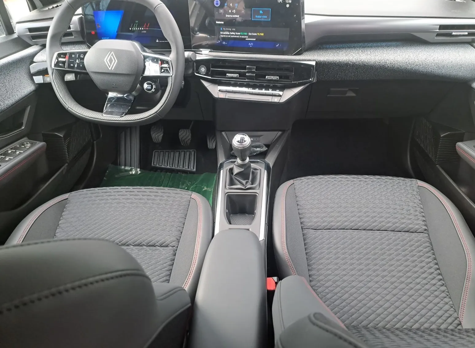 Zunanja slika - Renault Clio - techno TCE 115 - 12