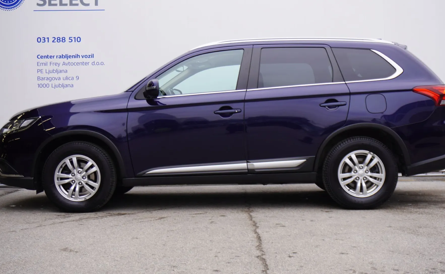 Zunanja slika - Mitsubishi Outlander - 2.0 MIVEC 4WD Intense CVT - 4