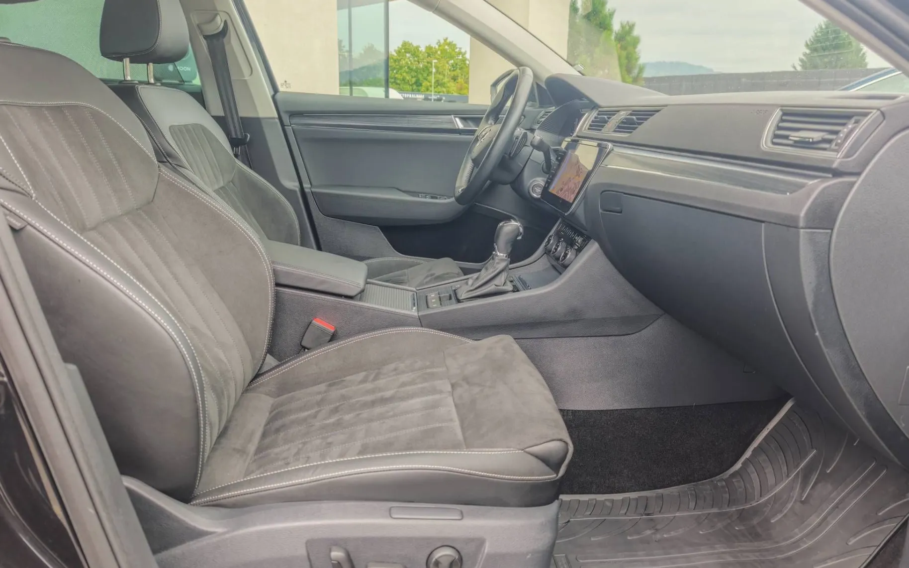 Zunanja slika - Škoda Superb - 2.0 TDI STYLE DSG ACC VIRTUAL MATRIX VL.KLJUKA... - 9