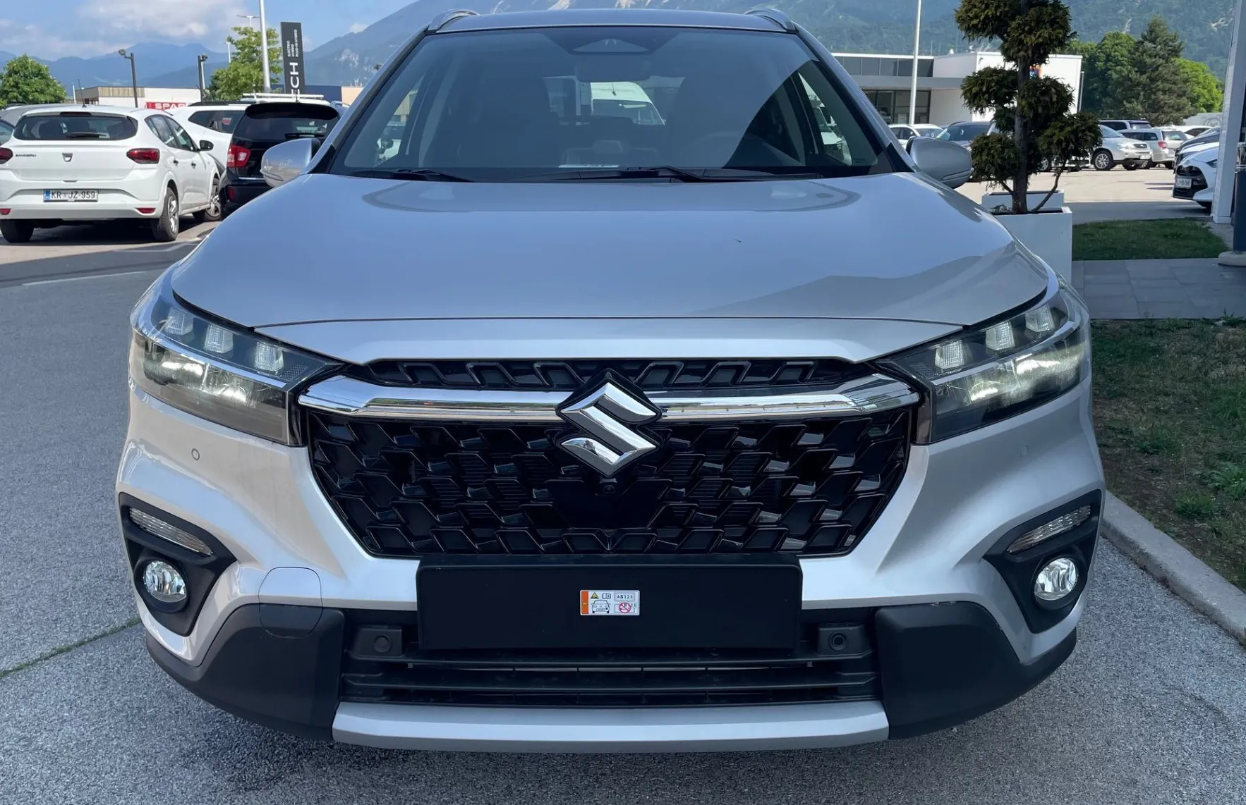 Zunanja slika - Suzuki S-Cross - 1.4 Boosterjet AllGrip Hybrid Elegance - 2