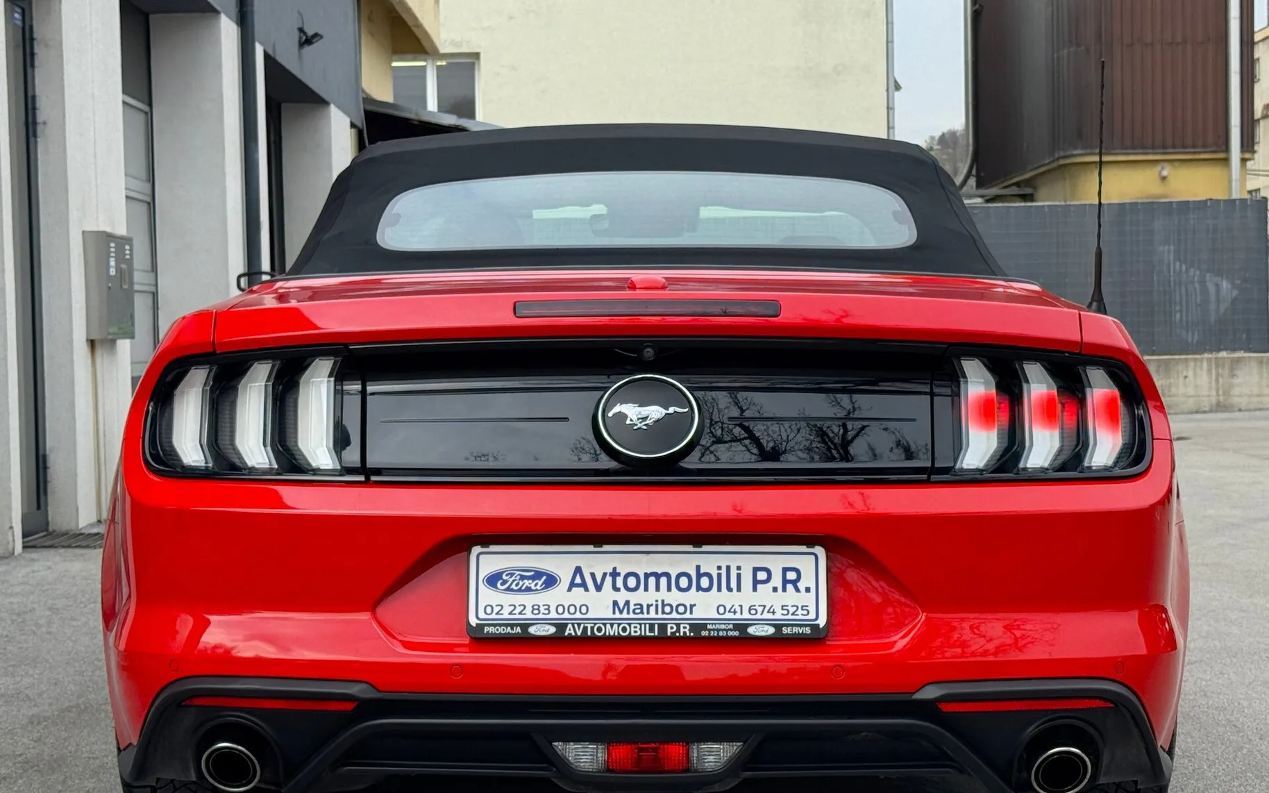 Zunanja slika - Ford Mustang - 2.3 EcoBoost 290KM AVT SLO samo 58.254 km ODLIČEN - 19