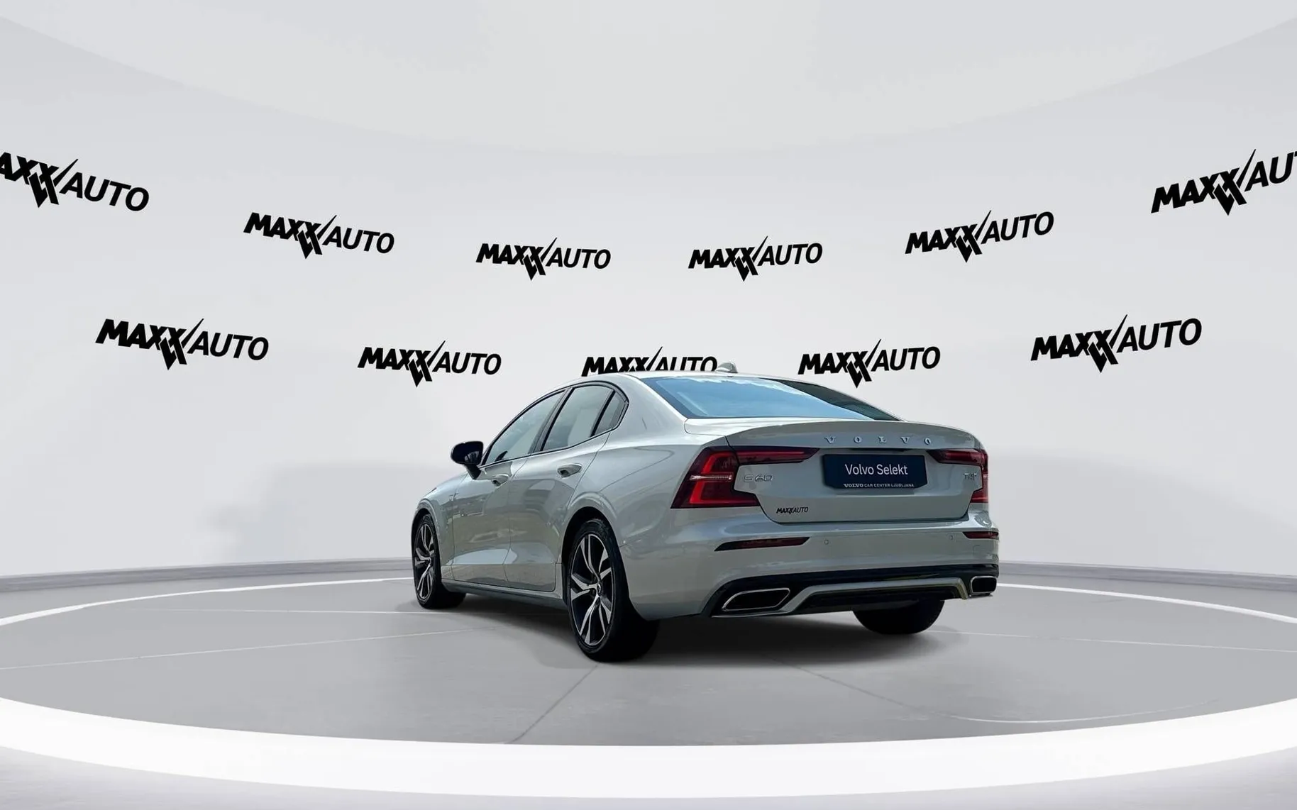 Notranja slika - Volvo S60 - T4 R-Design Avt. - 7