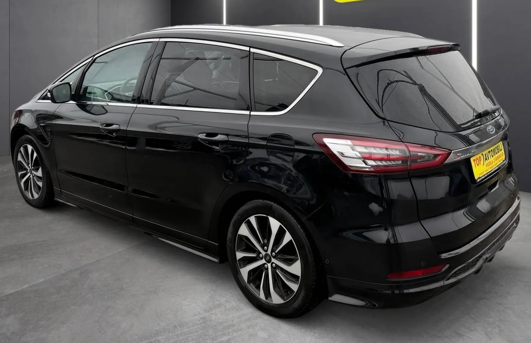 Zunanja slika - Ford S-MAX - 2.0 TITANIUM-S LED NAVI ACC 7 SED. MEMORY VIRTUA - 4