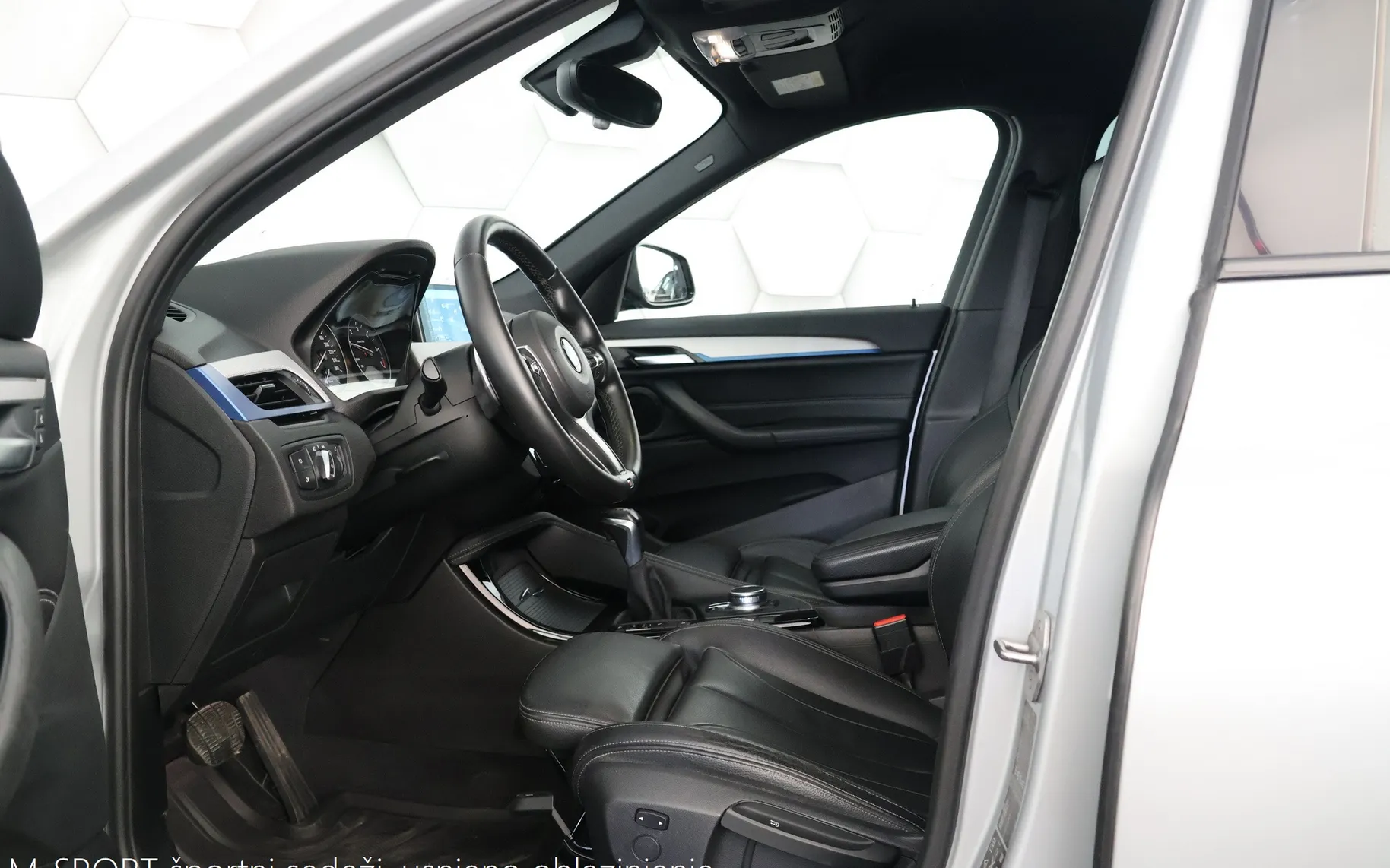 Zunanja slika - BMW X1 - 2.0d 18d x-Drive Aut M-Sport 150KM - 9