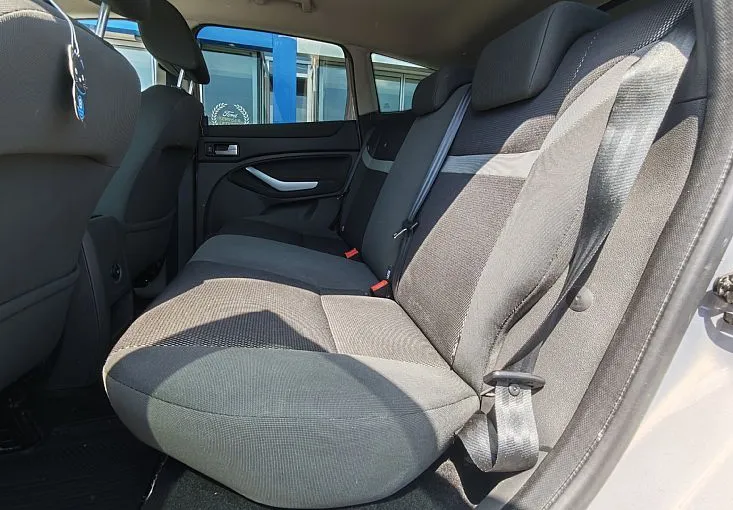 Zunanja slika - Ford Kuga - 2.0 TDCi 103kW Trend 4x2 - M6 - 9