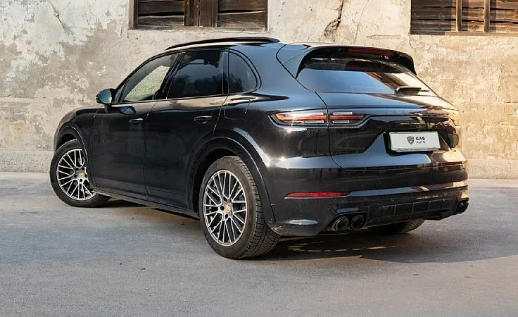 Zunanja slika - Porsche Cayenne - 3.0T E-Hybrid Sport Chrono Pano Asistence SLO - 7