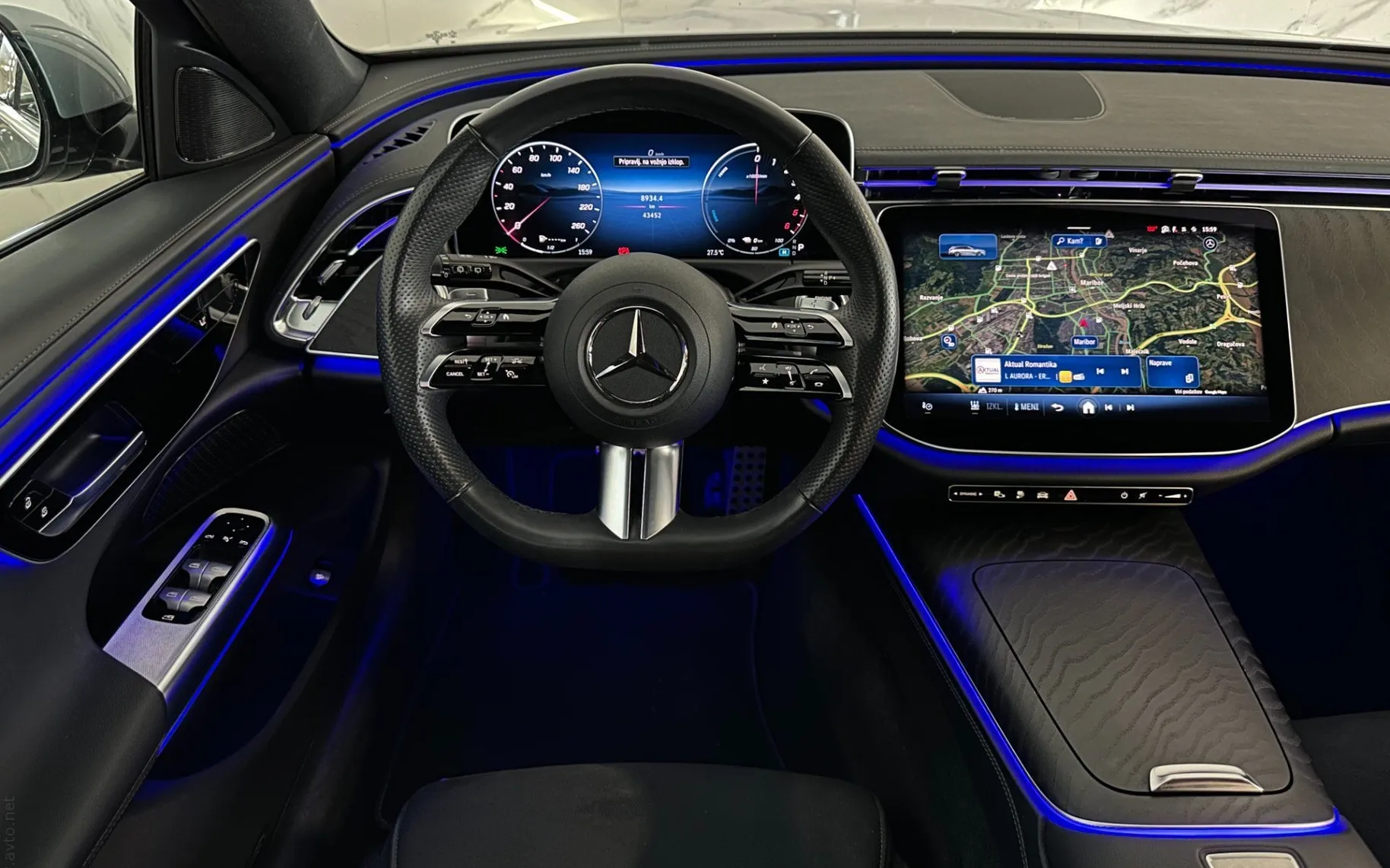 Notranja slika - Mercedes-Benz E-Razred - 300de |4MATIC|AMG Line|ACC|Kamera|Kljuka|Gretje|.. - 9